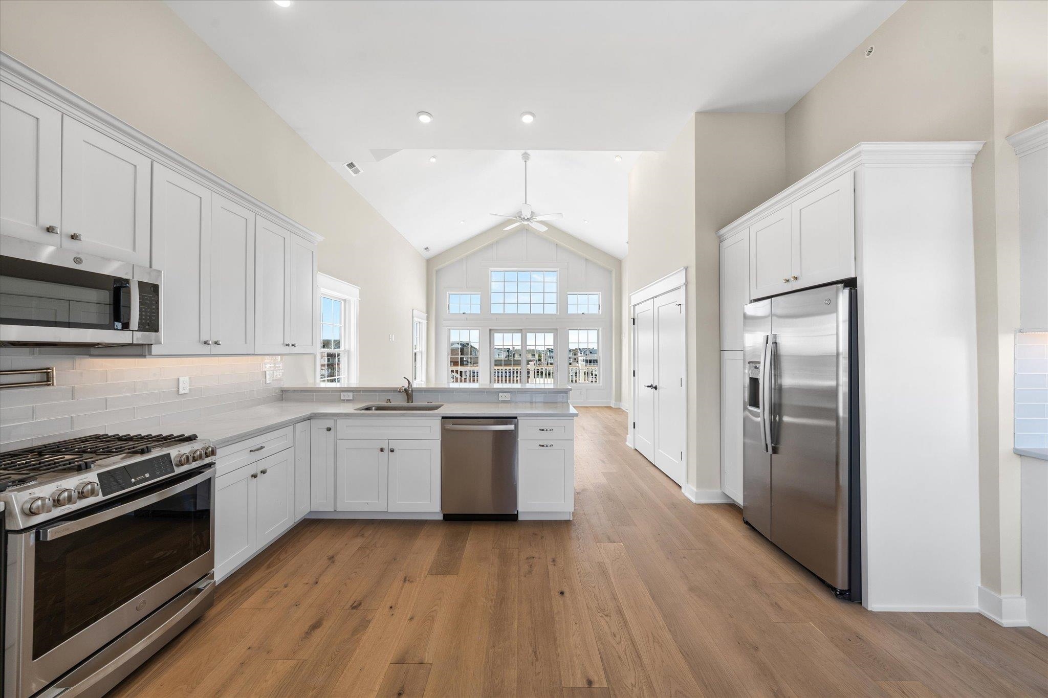 310 42nd Place #201E, Sea Isle City, New Jersey image 6