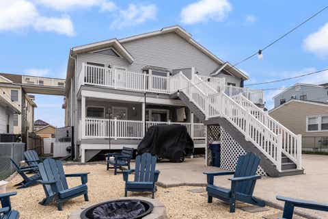 Condo For Sale - 111 E Magnolia Avenue #C<br/> Cape May County, Wildwood, NJ 08260