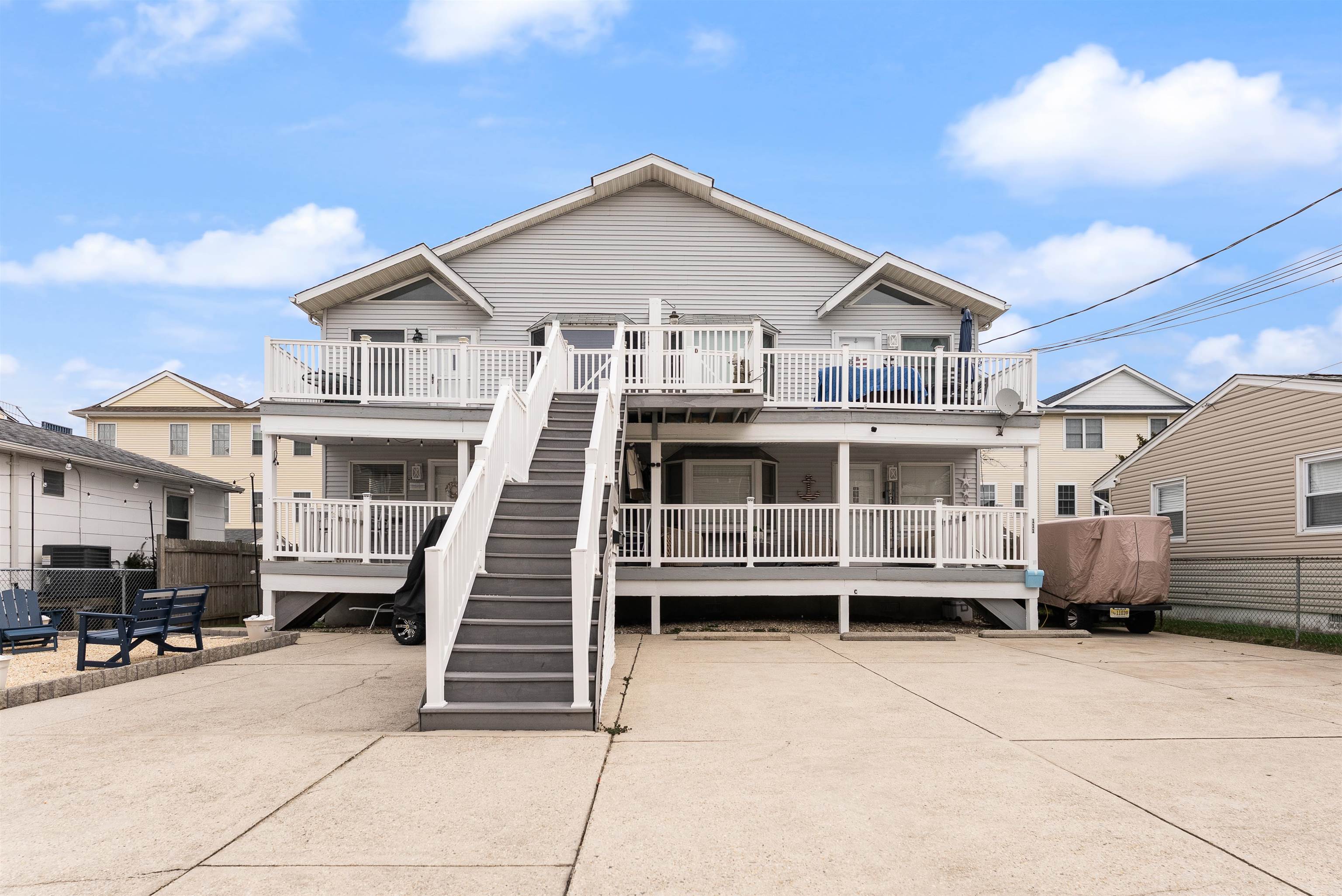111 E Magnolia Avenue C