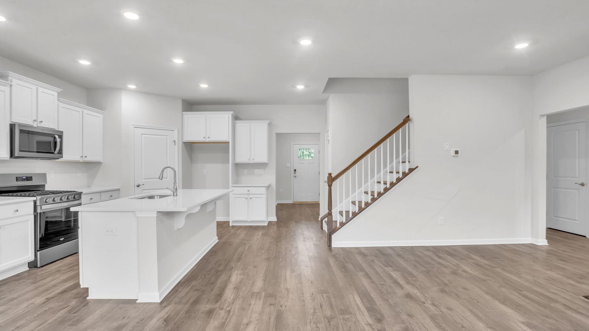 50 School House Lane, Tuckahoe, New Jersey image 3
