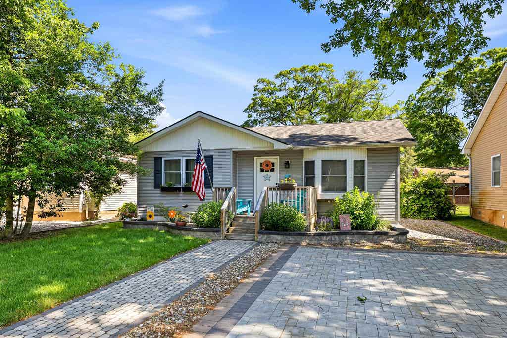 Photo of 411 Baywyn Road, Cape May Beach, NJ 08251 (MLS # 261519)