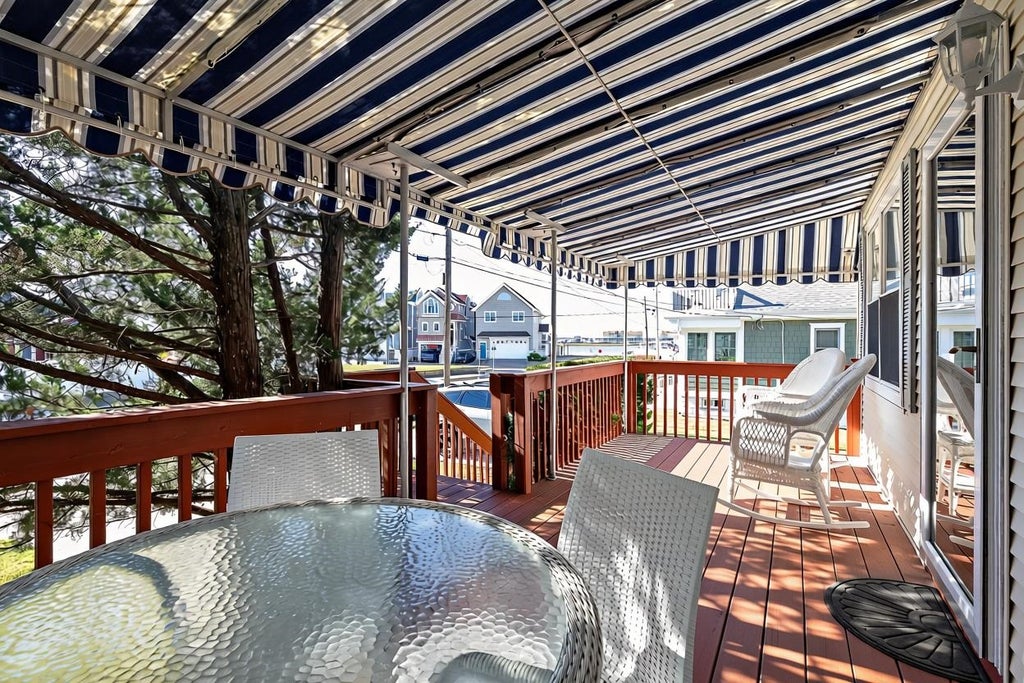 Photo of 411 W Cresse Avenue, Wildwood, NJ 08260 (MLS # 263127)