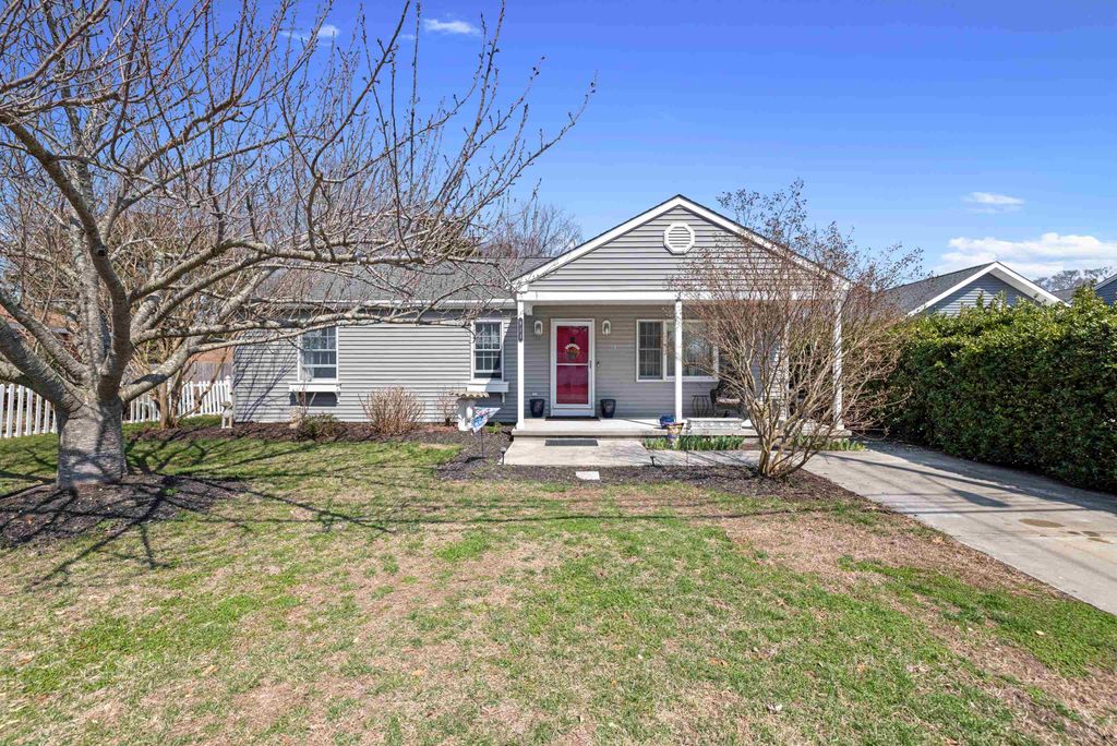 Photo of 913 Main Street, Erma, NJ 08204 (MLS # 260824)