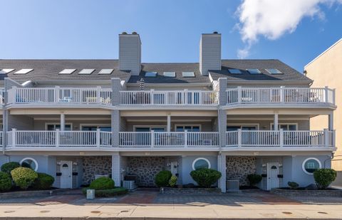 Photo of 520 E 2nd Avenue #520, North Wildwood, NJ 08260 (MLS # 253075) Photo of 520 E 2nd Avenue #520, North Wildwood, NJ 08260 (MLS # 253075)