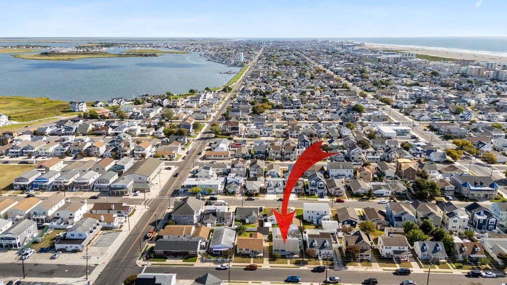 Photo of 107 E Hollywood Avenue, Wildwood Crest, NJ 08260 (MLS # 252713)