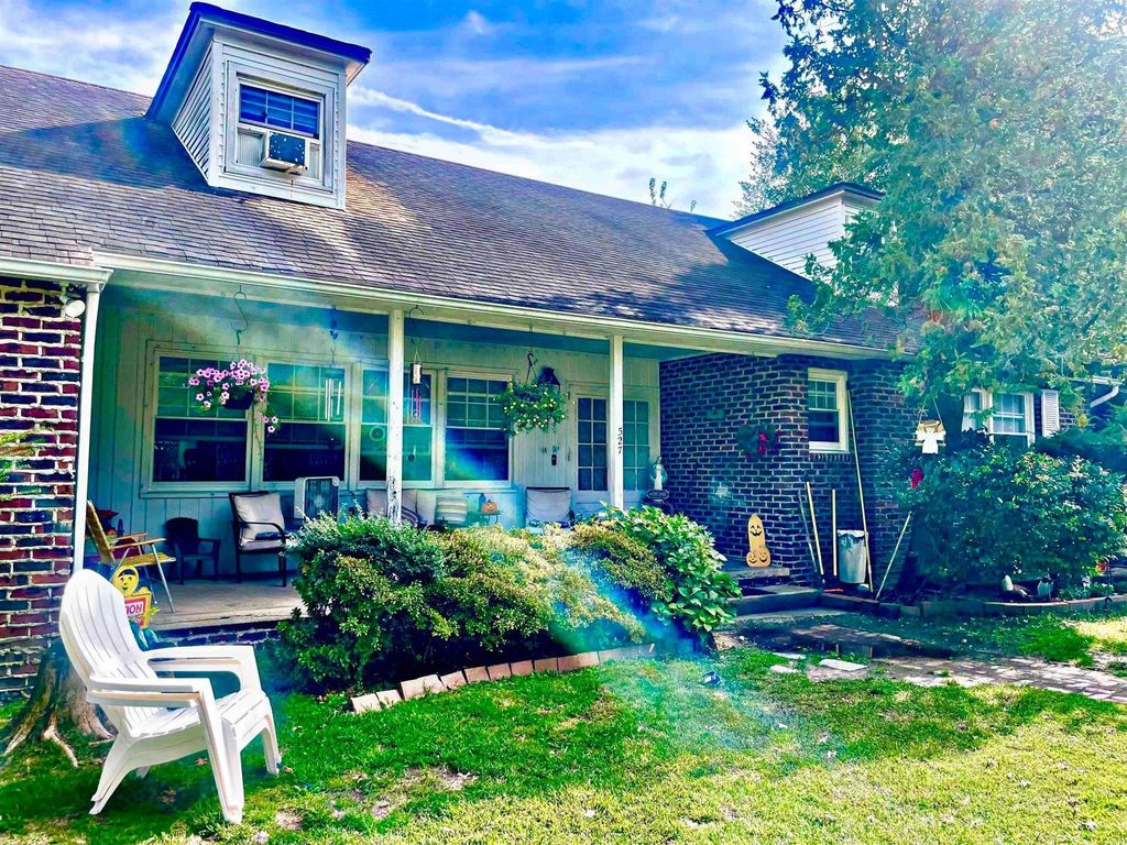 Photo of 527 N Shore Road, Beesleys Point, NJ 08223 (MLS # 253086)
