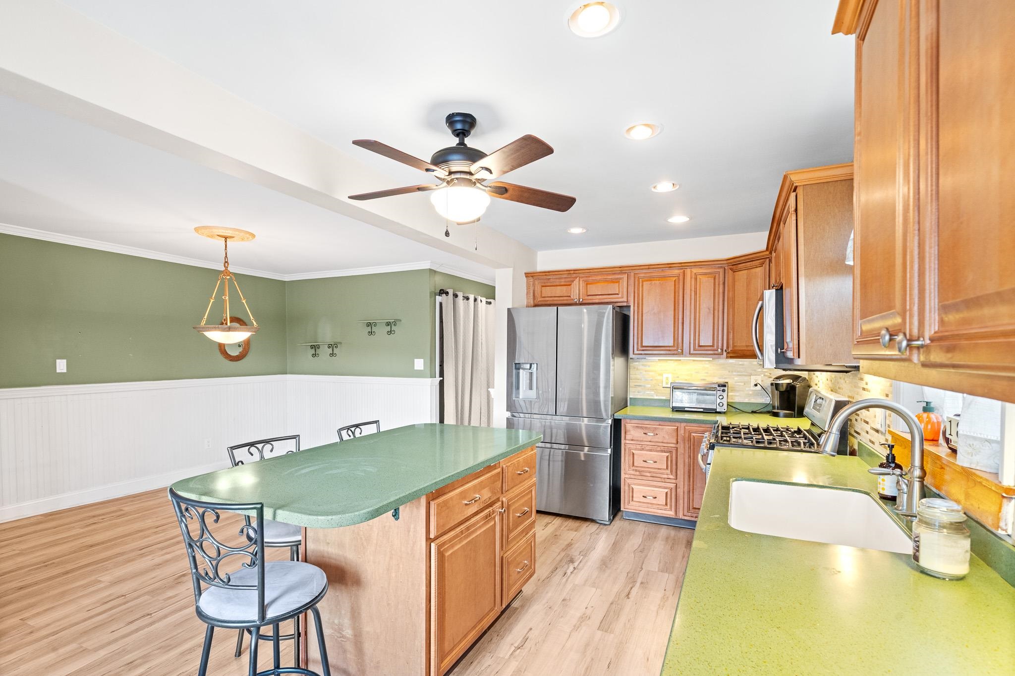 Petersburg, New Jersey 08270, United States, 4 Bedrooms Bedrooms, ,2 BathroomsBathrooms,Residential,Active,220367