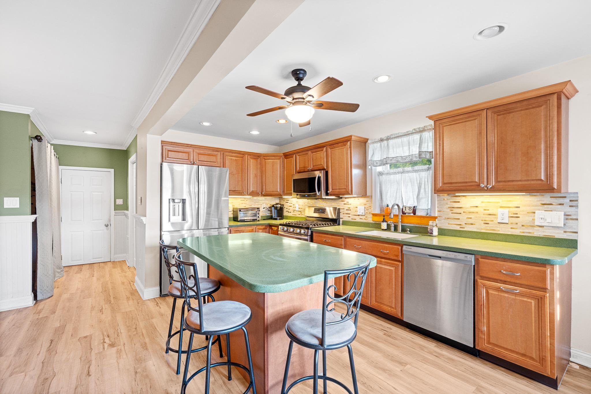 Petersburg, New Jersey 08270, United States, 4 Bedrooms Bedrooms, ,2 BathroomsBathrooms,Residential,Active,220367