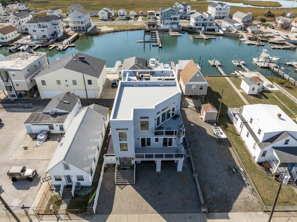 Photo of 420 W 17th Avenue, North Wildwood, NJ 08026 (MLS # 253169)