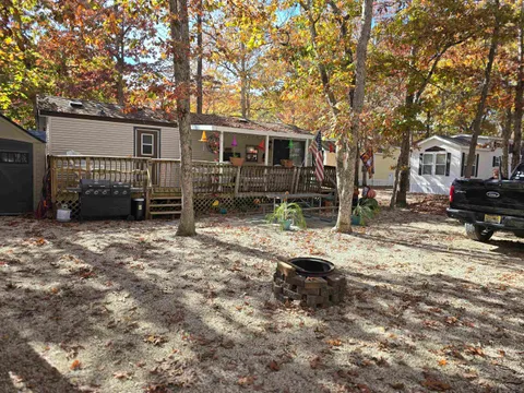 MLS: 250443