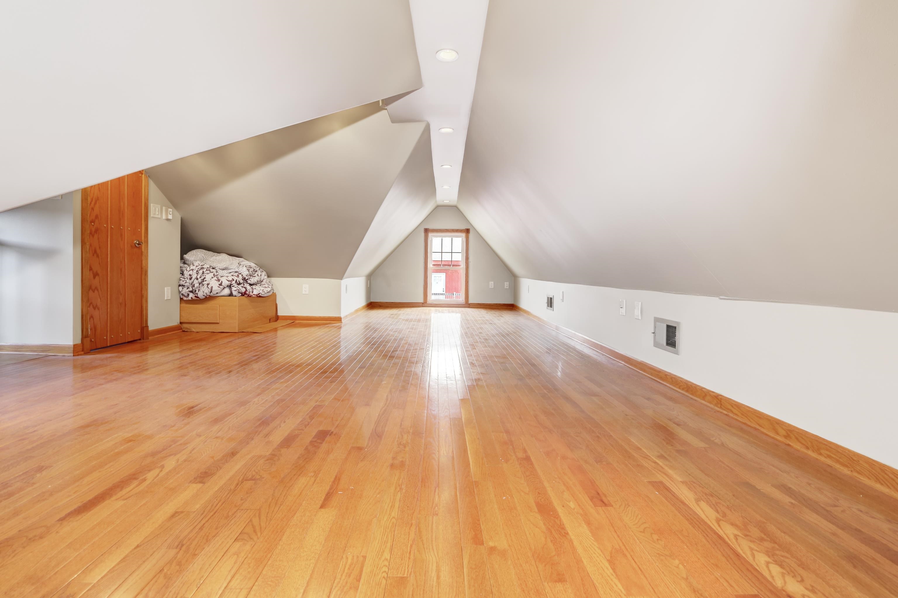 Wildwood, New Jersey 08260, United States, 7 Bedrooms Bedrooms, ,5 BathroomsBathrooms,Residential,Active,216984