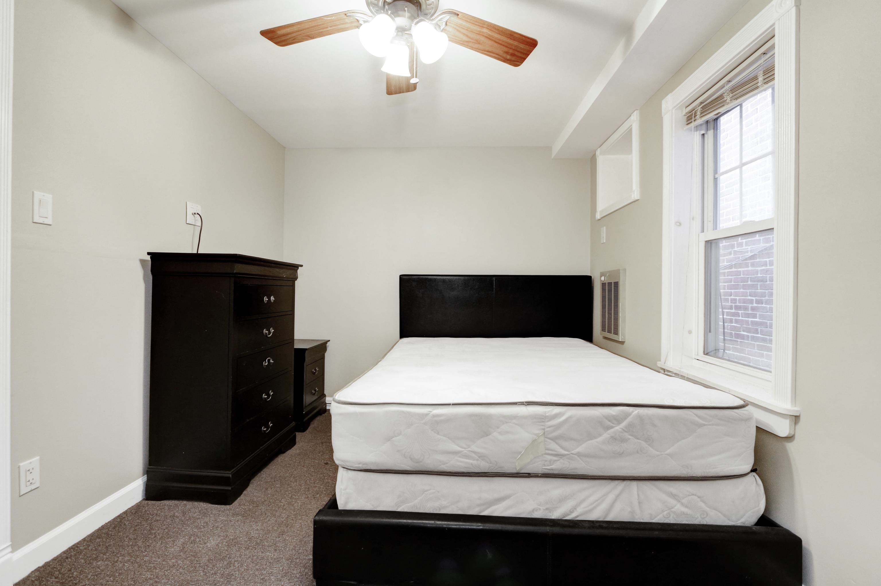 Wildwood, New Jersey 08260, United States, 7 Bedrooms Bedrooms, ,5 BathroomsBathrooms,Residential,Active,216984