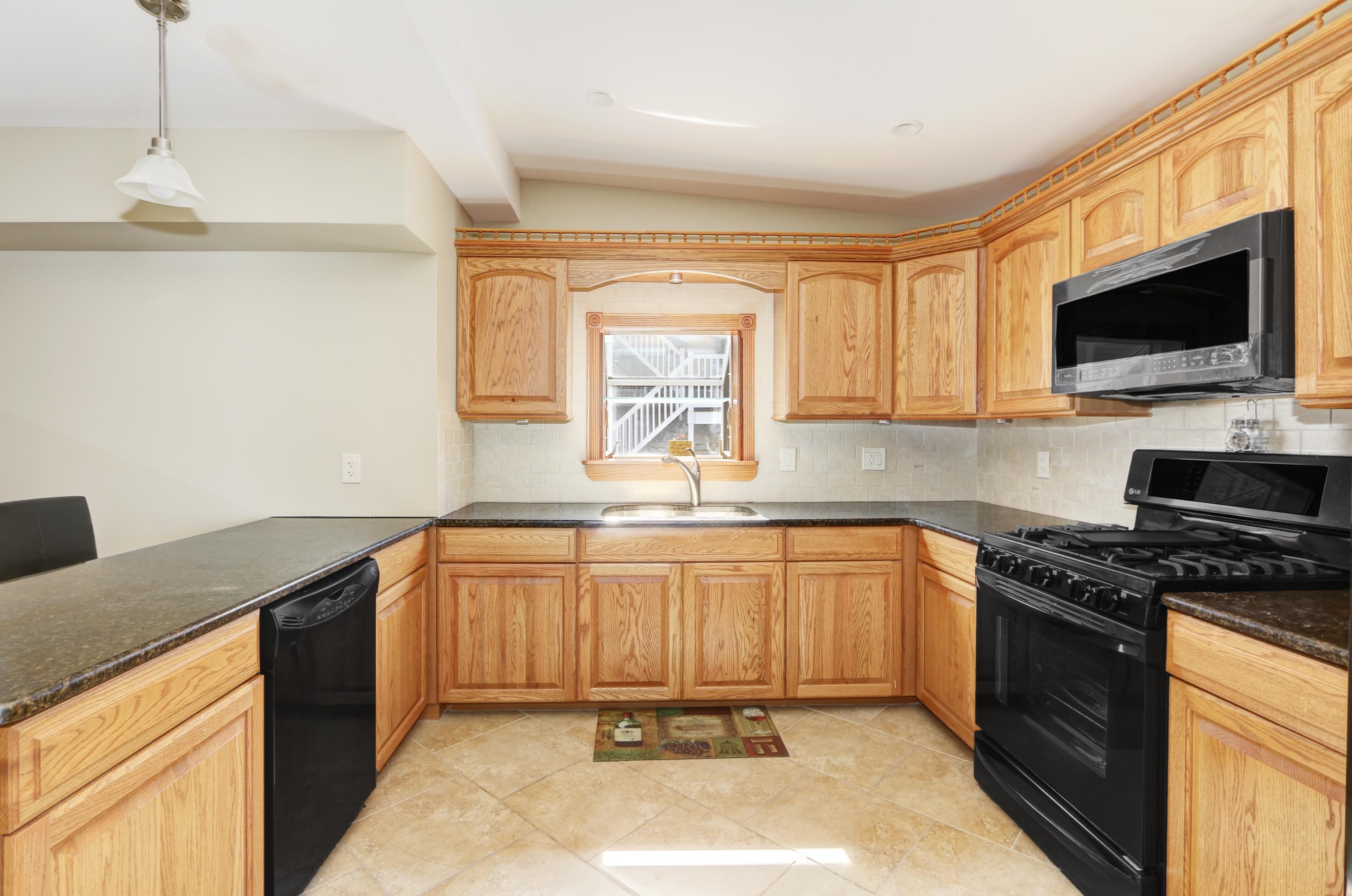 Wildwood, New Jersey 08260, United States, 7 Bedrooms Bedrooms, ,5 BathroomsBathrooms,Residential,Active,216984