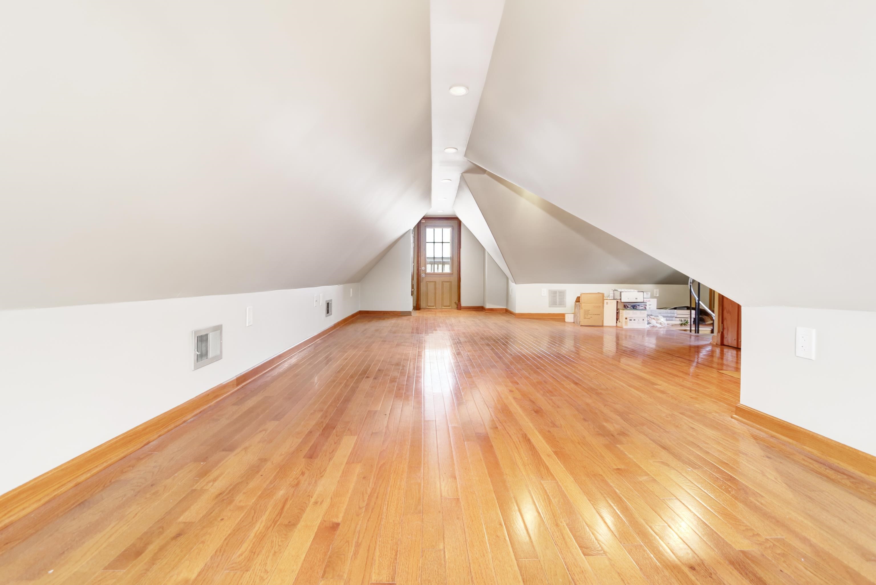 Wildwood, New Jersey 08260, United States, 7 Bedrooms Bedrooms, ,5 BathroomsBathrooms,Residential,Active,216984