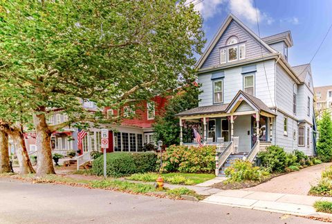 Photo of 627 Hughes Street, Cape May, NJ 08204 (MLS # 252853)