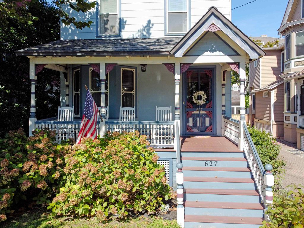 Photo of 627 Hughes Street, Cape May, NJ 08204 (MLS # 252853)