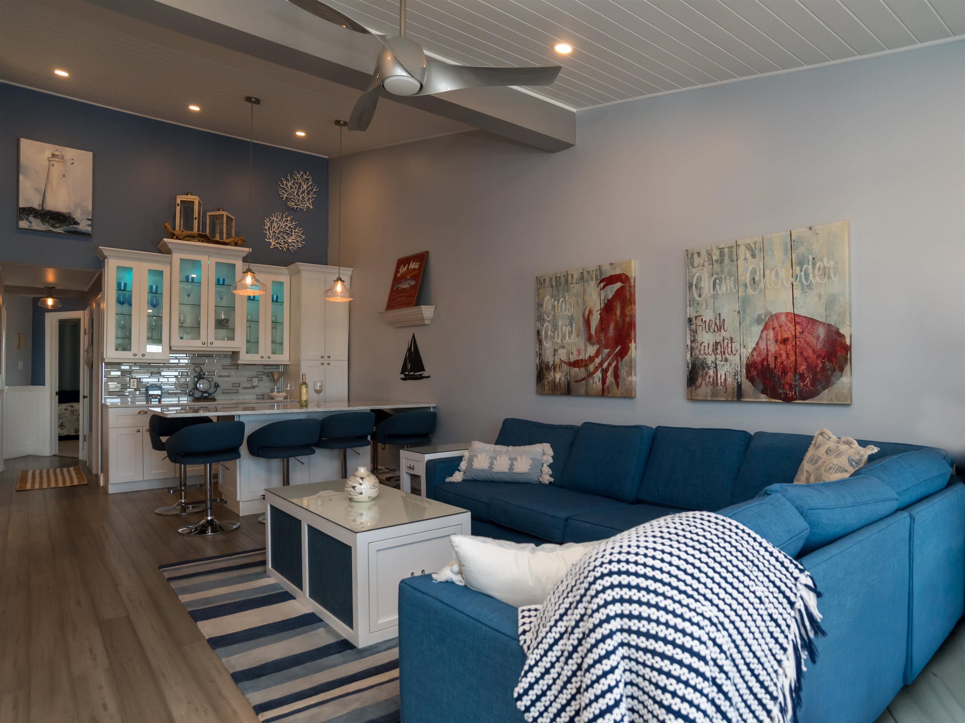 222 W 3rd Avenue 301