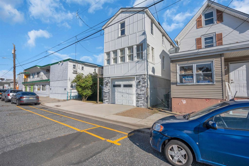 Photo of 113 W Roberts Avenue #1, Wildwood, NJ 08620 (MLS # 253422)