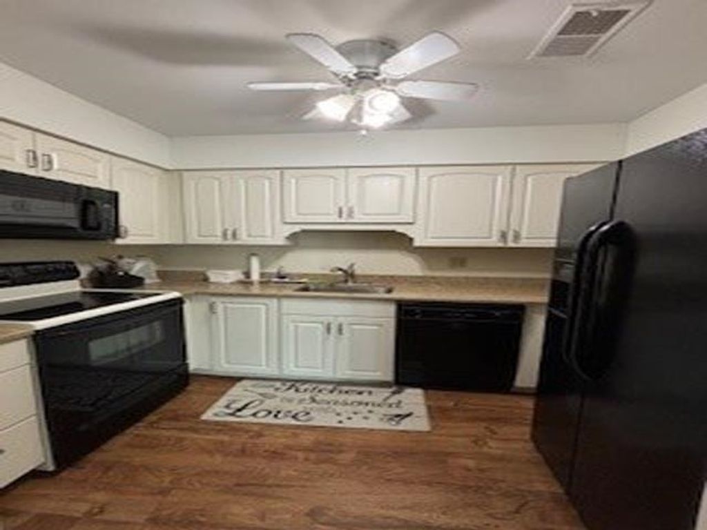 Photo of 24 44th Street #104, Sea Isle City, NJ 08243 (MLS # 260509)