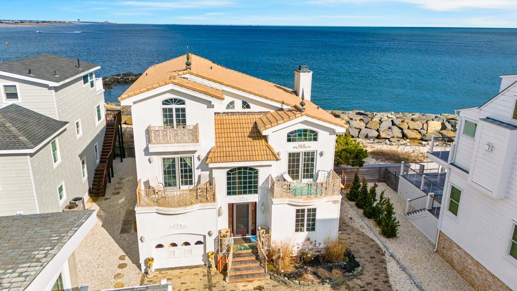 Photo of 283 6th Street, Avalon, NJ 08202 (MLS # 250164)