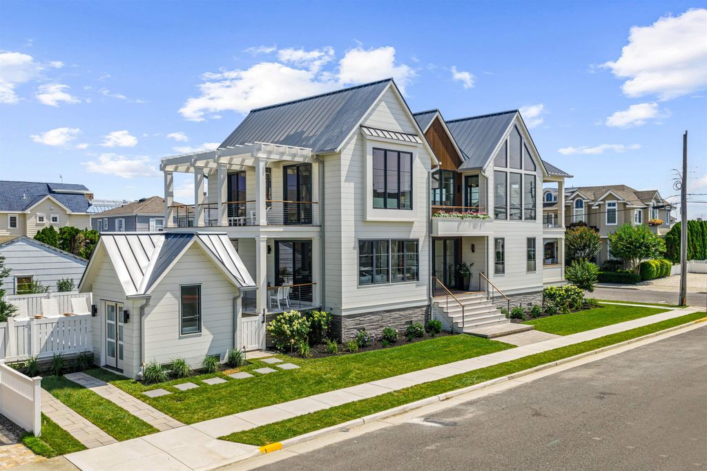 Photo of 144 89th Street, Stone Harbor, NJ 08247 (MLS # 252039)