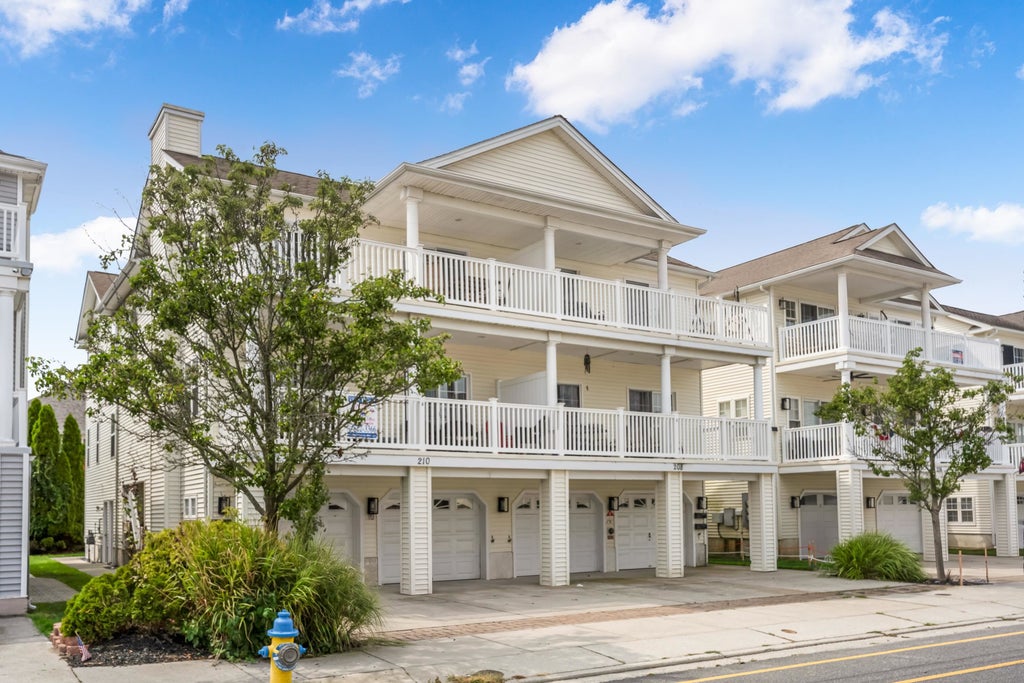 Photo of 210 E Garfield Avenue #B, Wildwood, NJ 08260 (MLS # 262509)