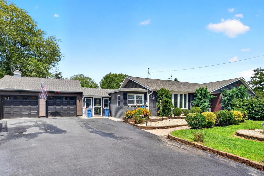 Photo of 74 Mimosa Drive, Rio Grande, NJ 08242 (MLS # 262212)