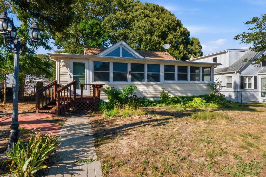 Photo of 5 W Drumbed Road, Villas, NJ 08251 (MLS # 261684)
