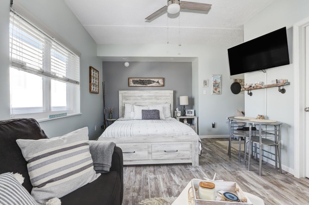 Photo of 1110 Wesley Avenue #204, Ocean City, NJ 08226 (MLS # 260695)