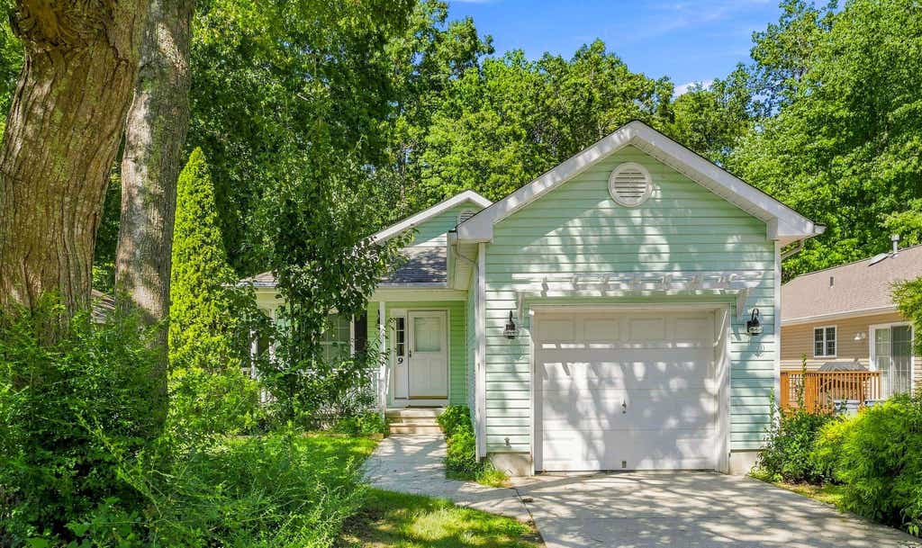 Photo of 9 Osprey Drive, North Cape May, NJ 08204 (MLS # 262378)