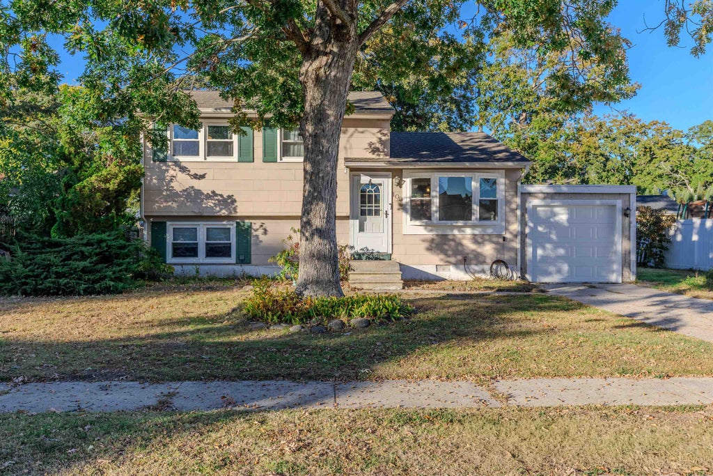 Photo of 109 Willow Dr DR, North Cape May, NJ 08204 (MLS # 263079)