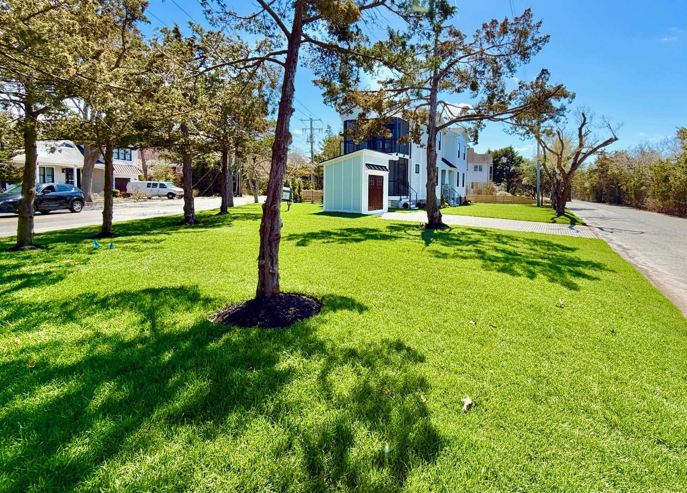 605 E Lake Drive