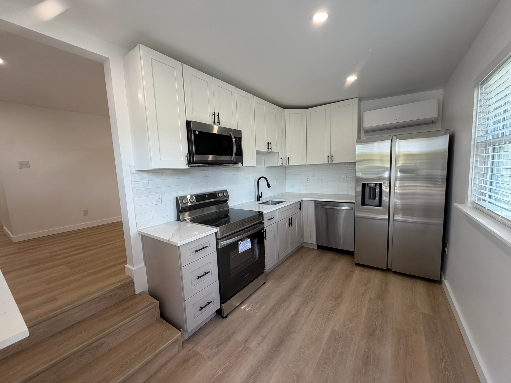 100 E Atlantic Avenue
