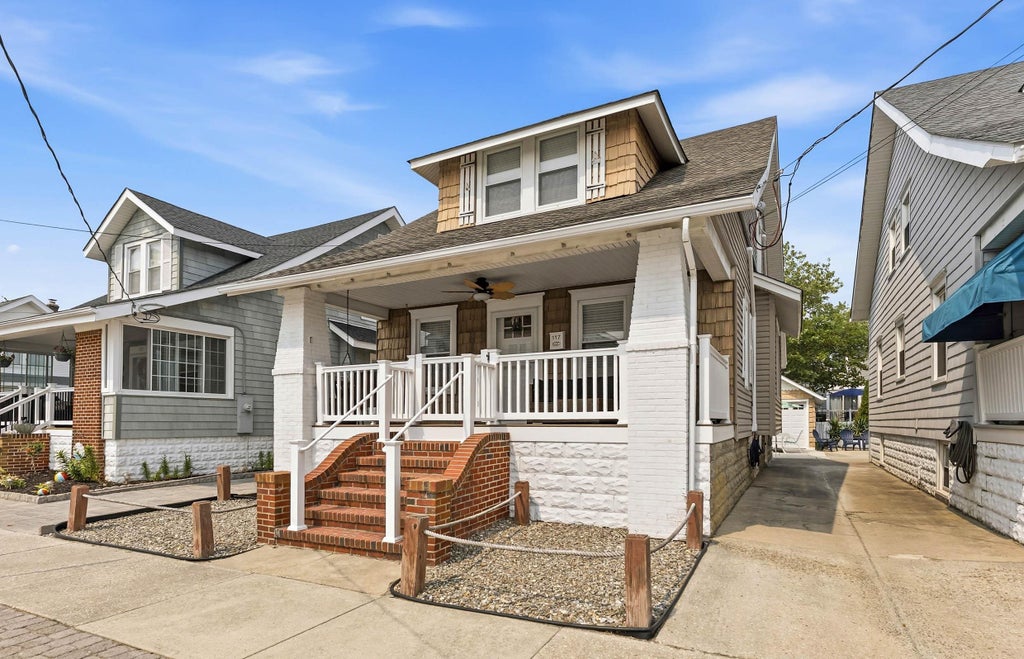 Photo of 117 E Lavender Road, Wildwood Crest, NJ 08260 (MLS # 261951)