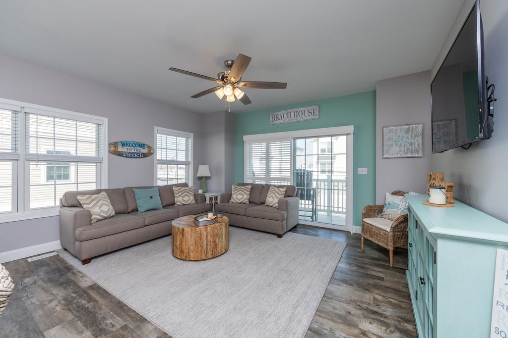 Photo of 620 Burk Avenue #102, Wildwood, NJ 08260 (MLS # 260338)