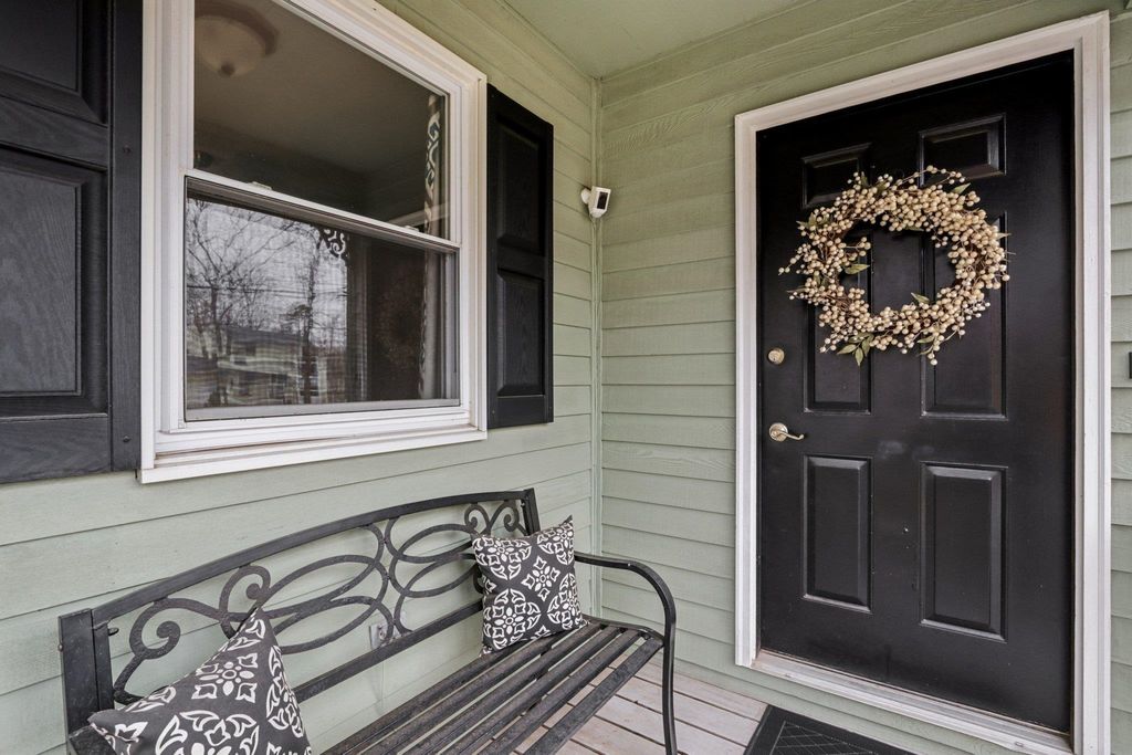 Photo of 33 Stagecoach Rd Rd, Cape May Court House, NJ 08210 (MLS # 260580)