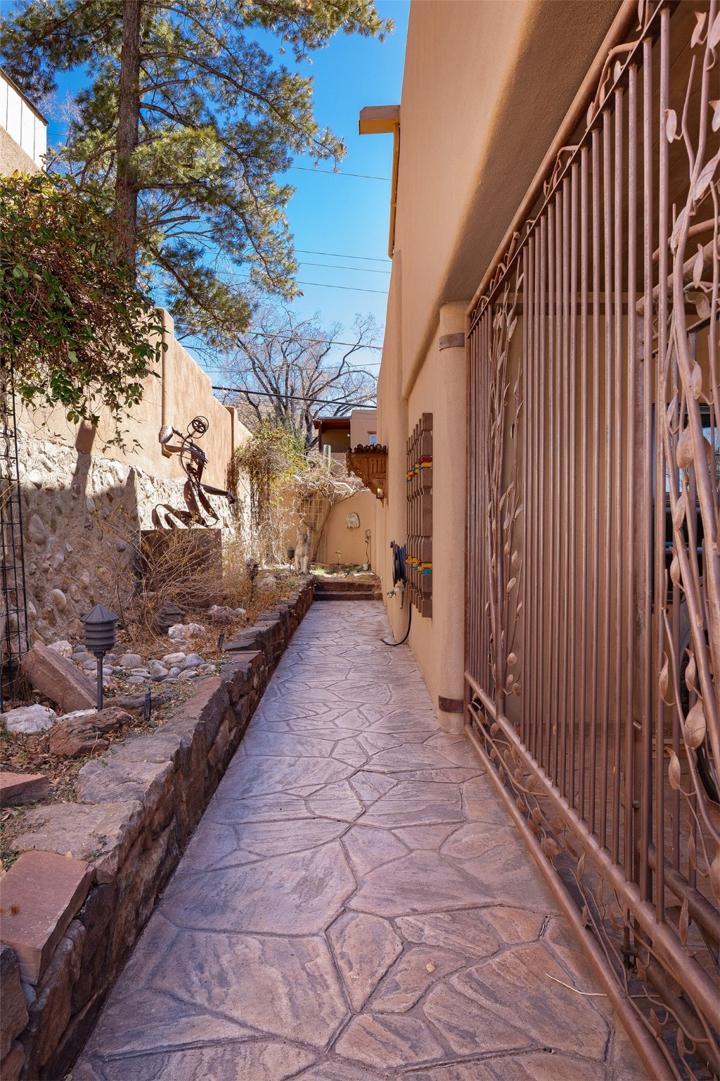 517 Paseo De Peralta, Santa Fe, New Mexico image 39