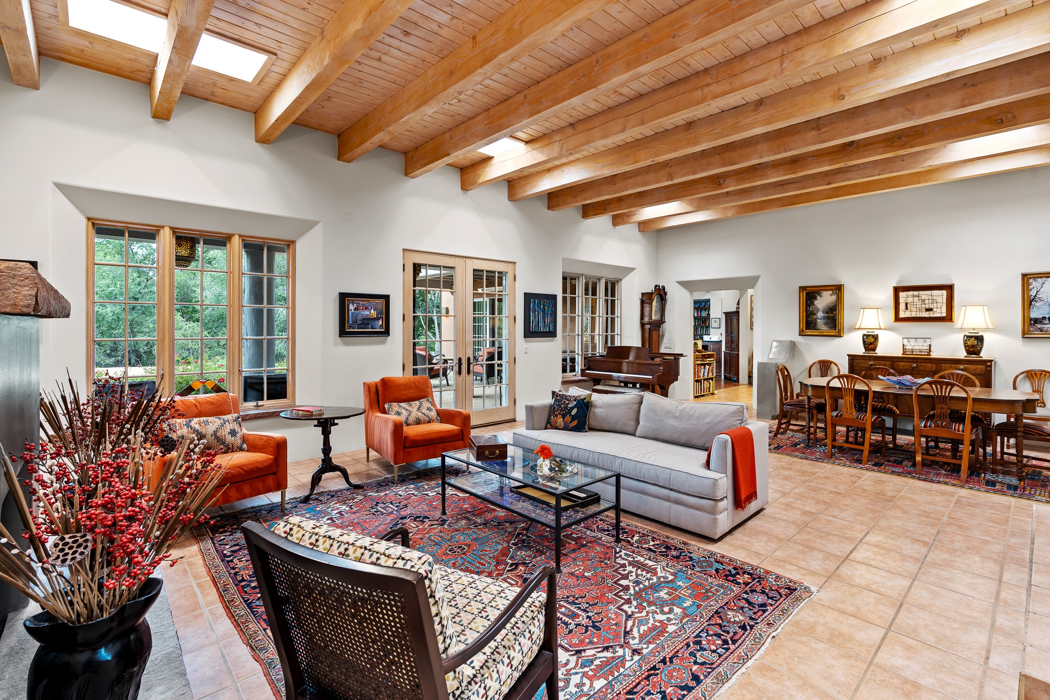 Santa Fe, New Mexico 87501, United States, 5 Bedrooms Bedrooms, ,5 BathroomsBathrooms,Residential,Active,217544