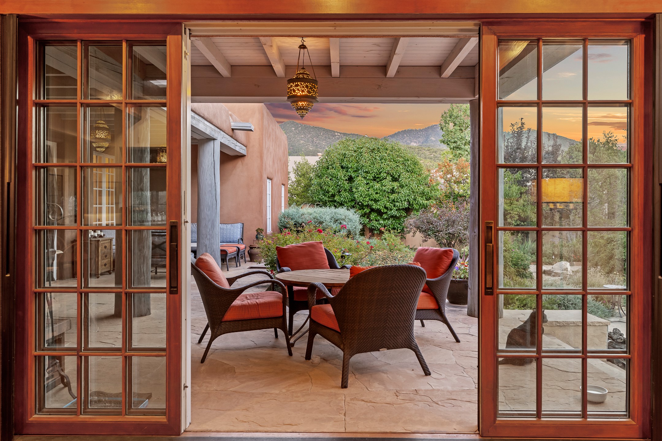 Santa Fe, New Mexico 87501, United States, 5 Bedrooms Bedrooms, ,5 BathroomsBathrooms,Residential,Active,217544