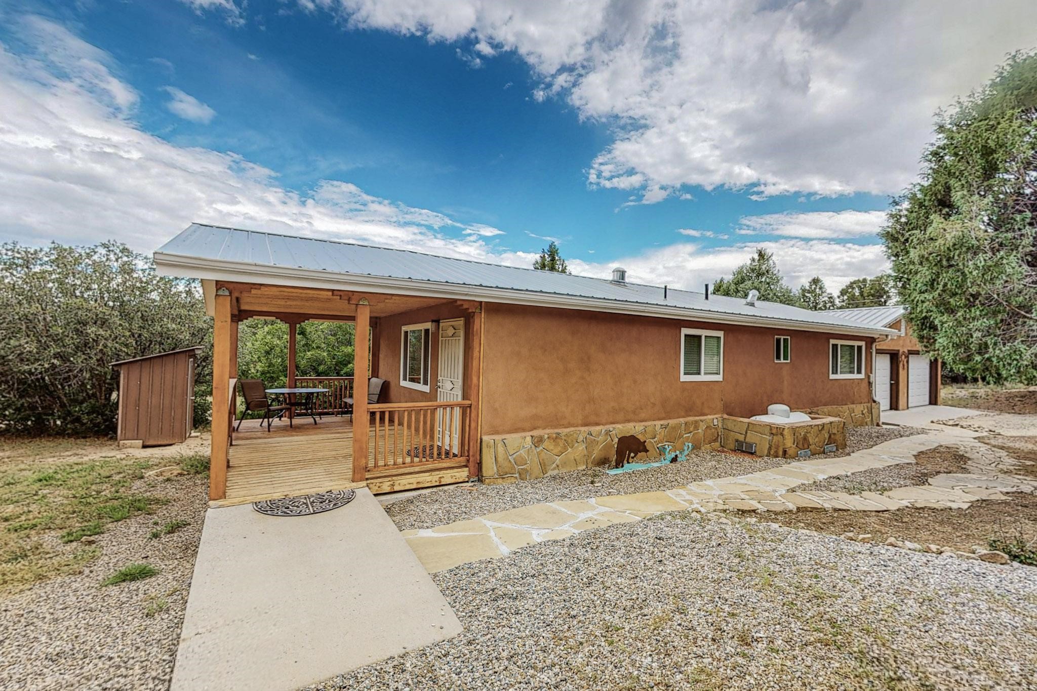 61 Rincon Road, Regina, New Mexico image 2