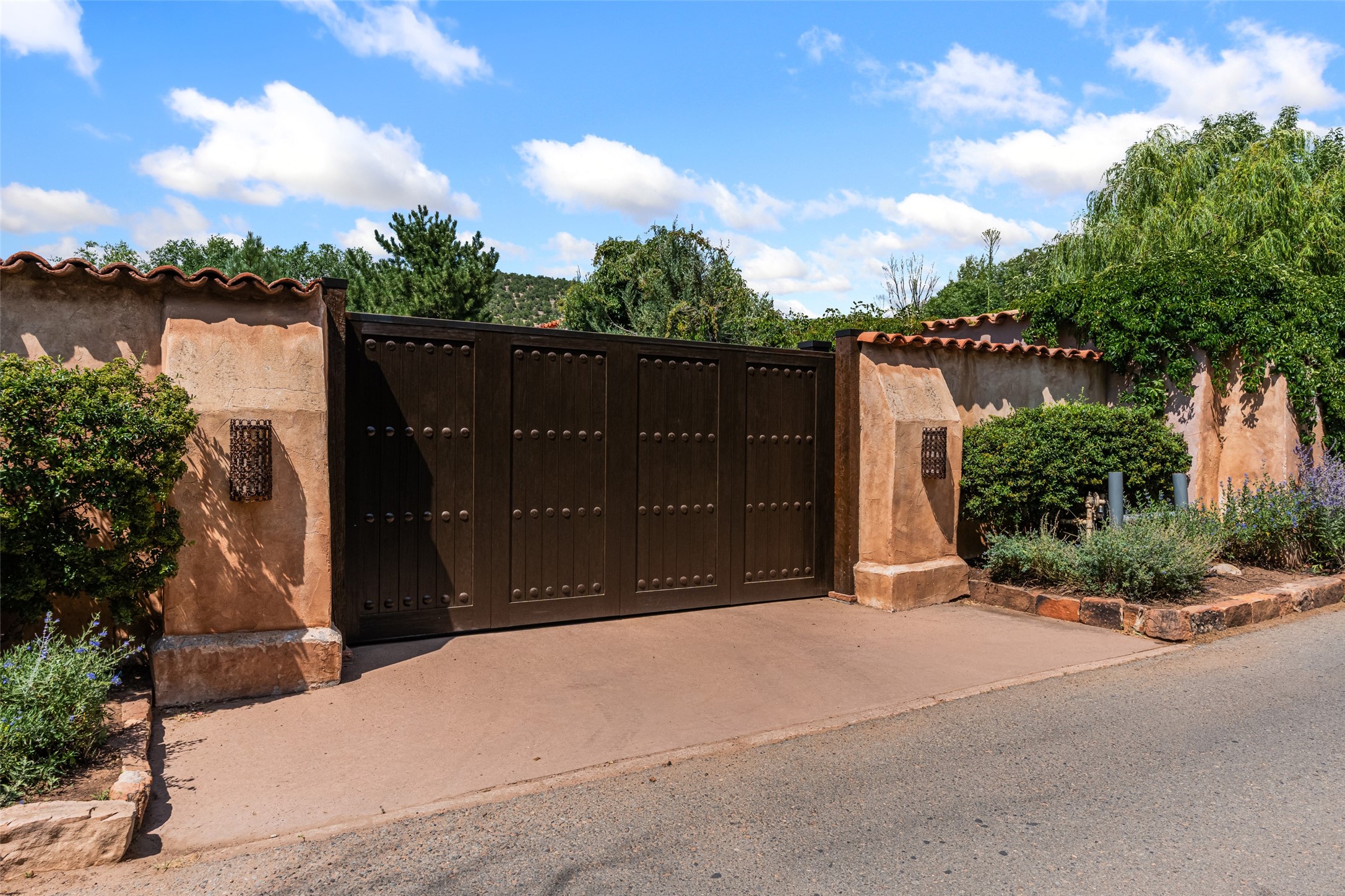 1379 Canyon Road