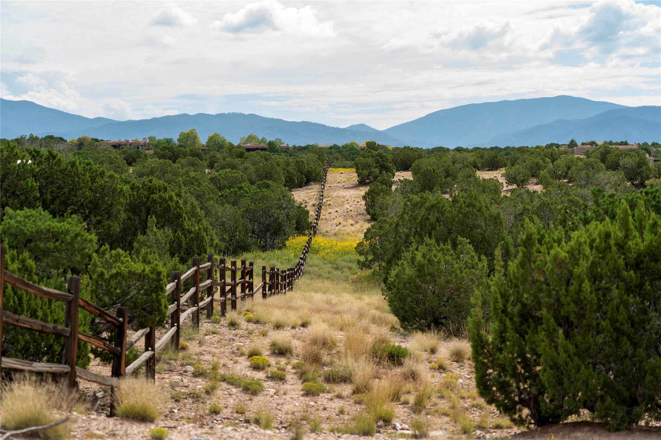 26 E Camino Del Cielo, Santa Fe, New Mexico image 4