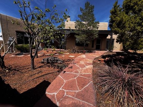 Tiny photo for 7 Azulejo Court West, Santa Fe, NM 87508 (MLS # 202601709)