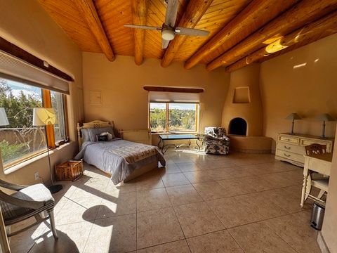 Tiny photo for 7 Azulejo Court West, Santa Fe, NM 87508 (MLS # 202601709)