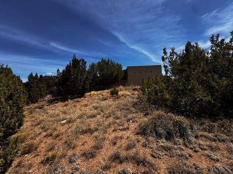 Tiny photo for 7 Azulejo Court West, Santa Fe, NM 87508 (MLS # 202601709)