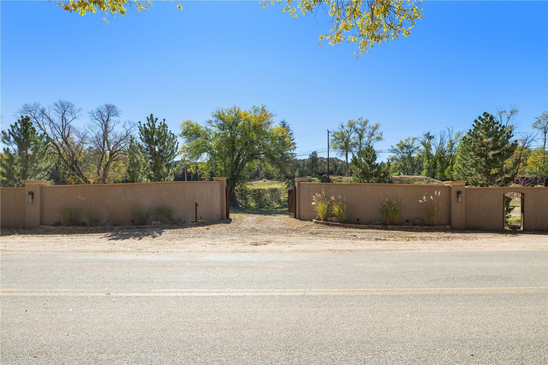 1414 Bishops Lodge Road, Santa Fe, New Mexico image 3