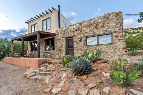 Tiny photo for 35 Grateful Way, Madrid, NM 87010 (MLS # 202502239)