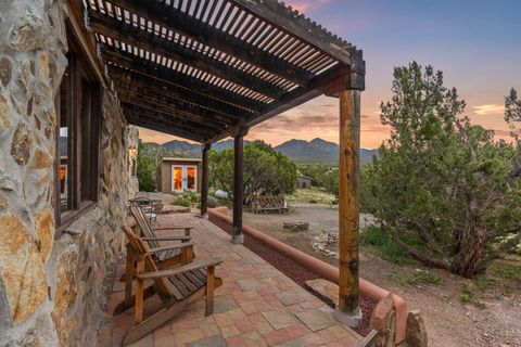 Tiny photo for 35 Grateful Way, Madrid, NM 87010 (MLS # 202502239)