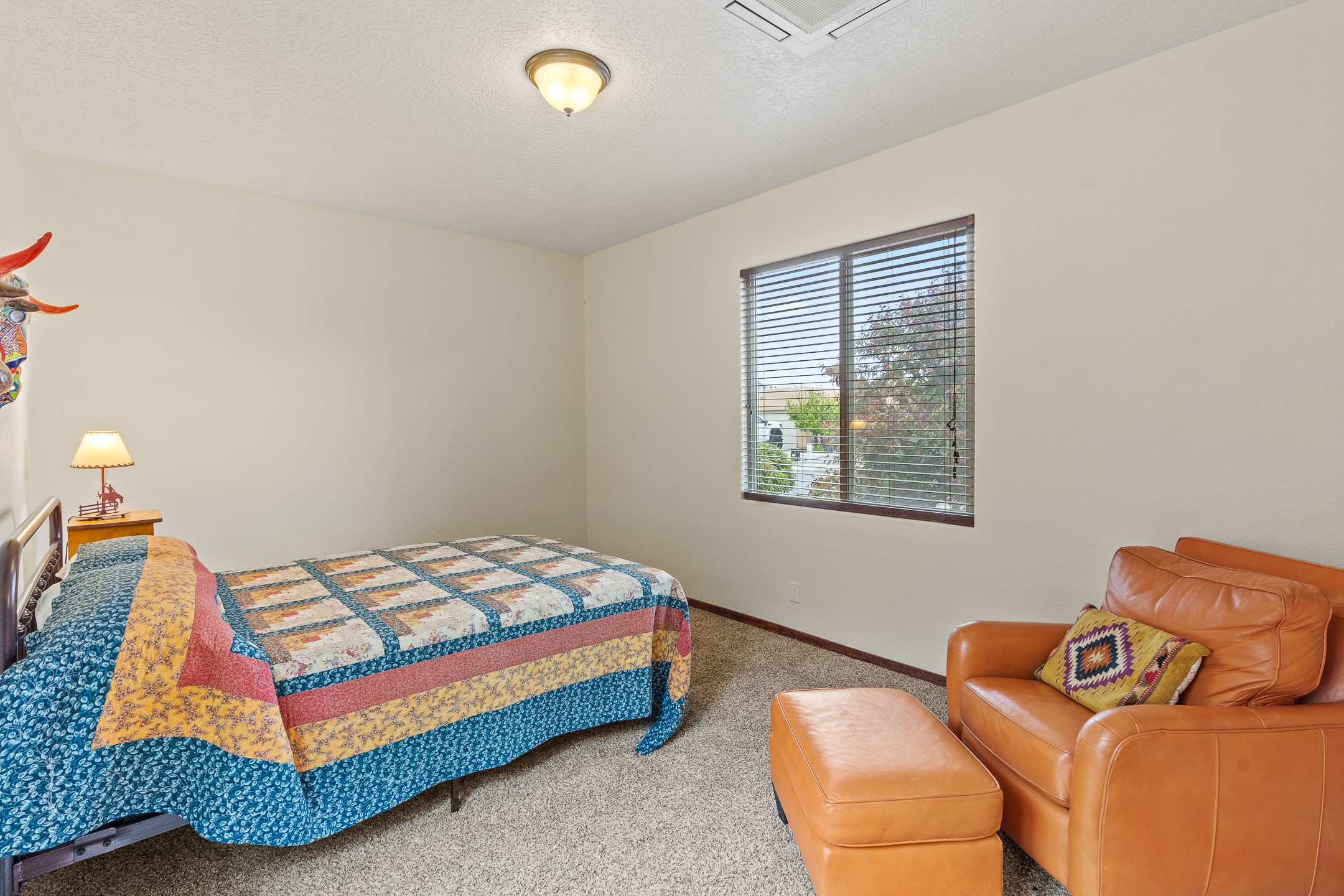 Santa Fe, New Mexico 87508, United States, 3 Bedrooms Bedrooms, ,3 BathroomsBathrooms,Residential,Pending,124692