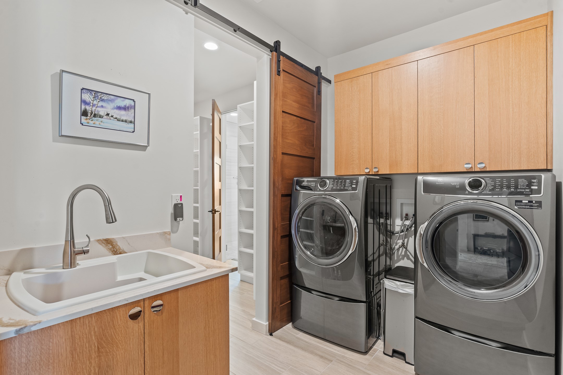 Santa Fe, New Mexico 87506, United States, 3 Bedrooms Bedrooms, ,2 BathroomsBathrooms,Residential,Active,158951